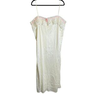 3/$25 Vintage White Nightie Negligee Lace Spaghetti Strap Sz L Made Canada Gown